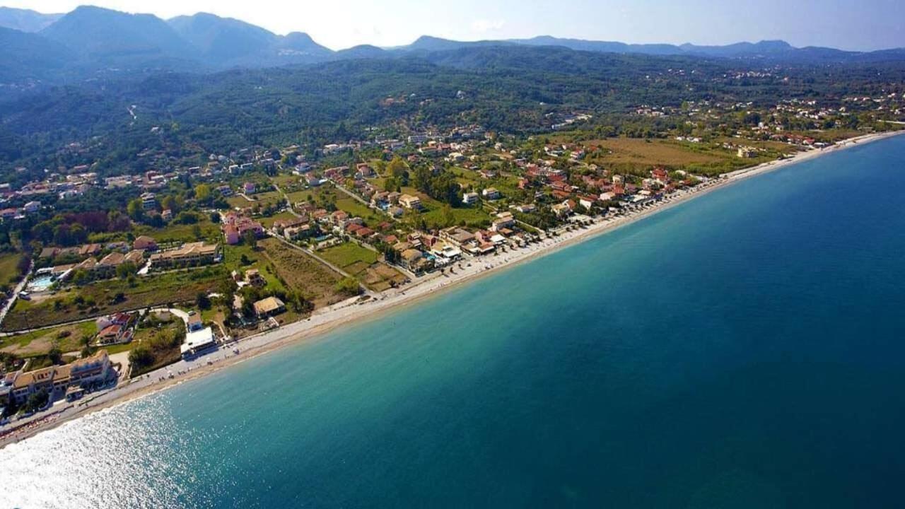 Villa Fantastico Acharavi  Exterior photo