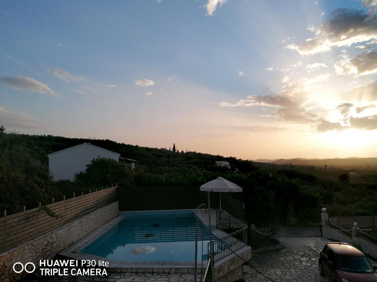 Villa Fantastico Acharavi  Exterior photo