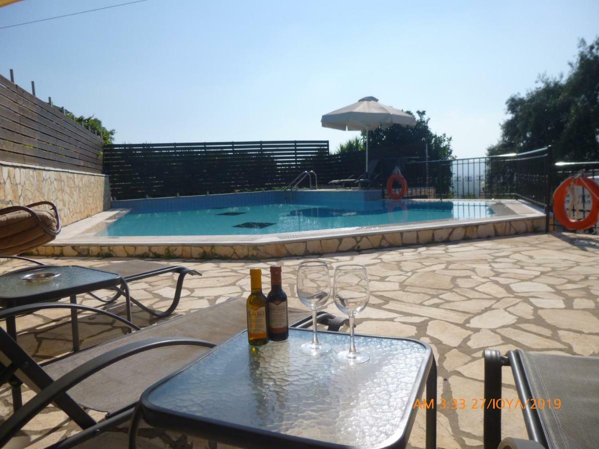 Villa Fantastico Acharavi  Exterior photo
